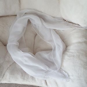 Dainty White Scarf ❤